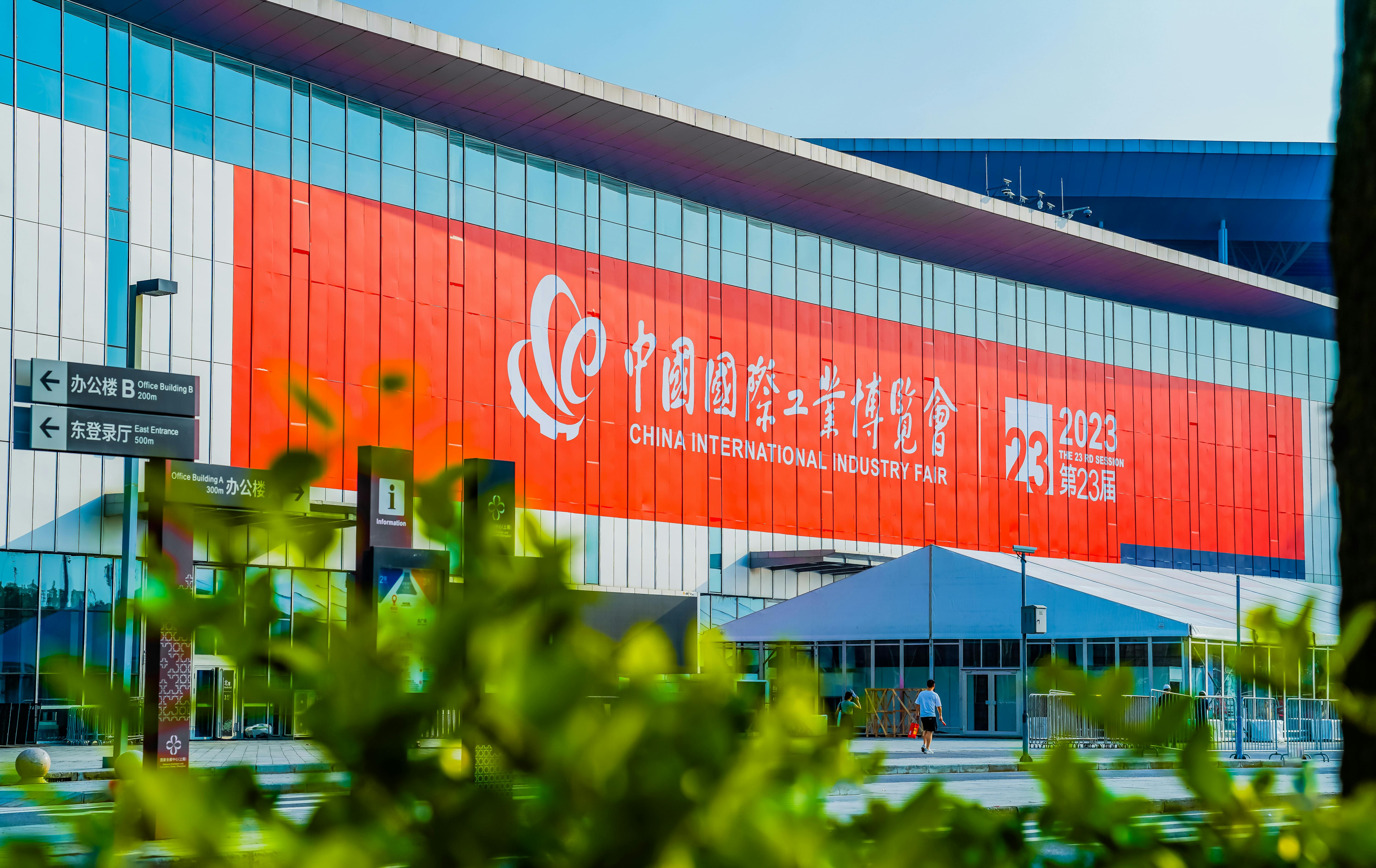 上海展臺設計，預算有限如何打造高性?xún)r(jià)比展臺